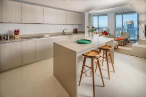 Lyfe Resort & Residences By OceanMiami