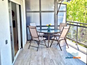 APARTBEACH CAPRI FRONT BEACH CLIMA y WIFI