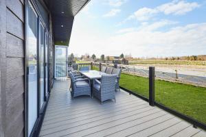 Host & Stay - Roseberry View Lodge Retreat