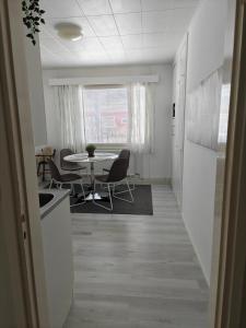 Tilava kaksio omalla pihalla