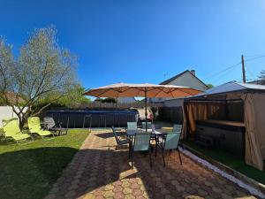 Sejours chez l'habitant Appartement T2 confortable - Piscine et Jacuzzi : photos des chambres