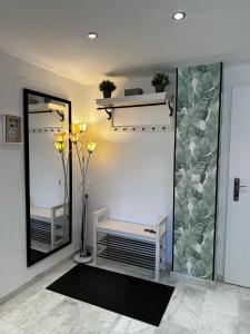 Green Hill Apartment