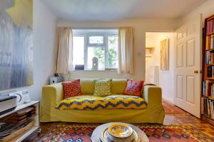 Pass the Keys Charming Ground Floor Flat with Free Parking