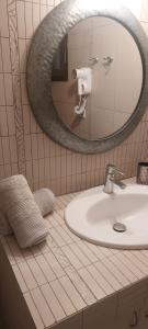 Petrino 2 semibased by Vasileia