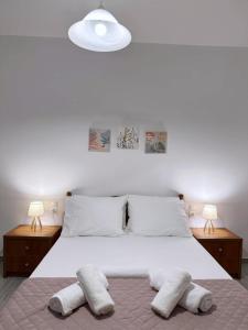 Coral Rooms Himara