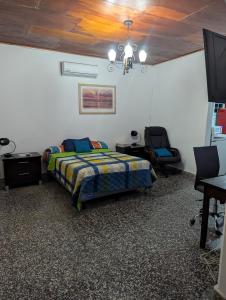 2 cuadras del parque central de Danlí Apartamento completo