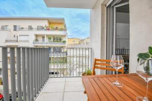 Appart 1 ch avec balcon et parking à la Joliette