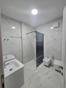 Kejdi Golem Central Apartment