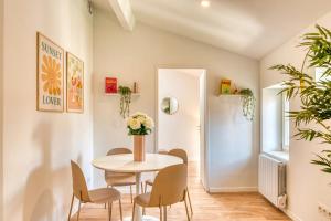 Appartements Le Pastel - Cosy Appart - metro B - 1 a 4 personnes : photos des chambres
