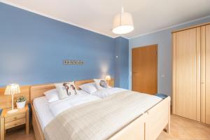 De lüttje Weed De lüttje Weed över