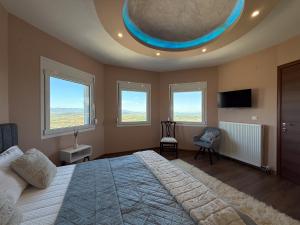 Heavens Balcony Meteora