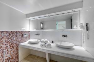 Kouros Art Hotel (Adults Only)
