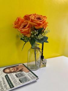 Lemon Room in S Residences near MOA, Airport, US Embassy by Prime Stay