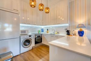 Apartamento Gomes -Free Airco, wiffi & Swimming Pool- by bedzy