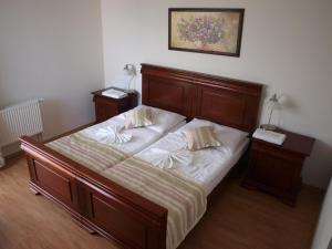 Double or Twin Room room in Hotel Oko