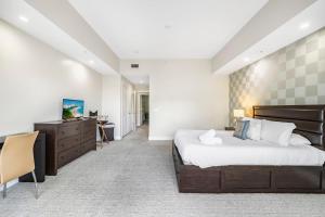 Exclusive Doral Villa with Luxury Amenities