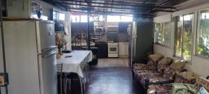 Habitacion Donde Emita