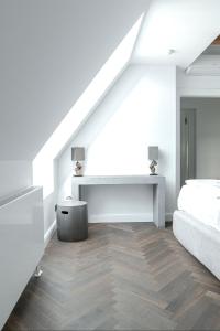 Aeronaut Suits by Pearl1