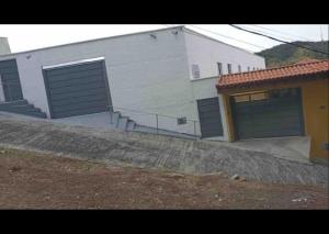 Apartamento espaçoso com 02 quartos em São Paulo Zona Norte