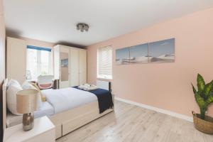 Cosy 2BR, Free Parking, 8min to City Airport