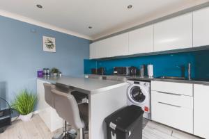 Cosy 2BR, Free Parking, 8min to City Airport