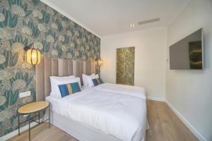 Tiffany Luxury 4BDR and 4Bath next to Palais