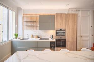 Tiffany Luxury 4BDR and 4Bath next to Palais