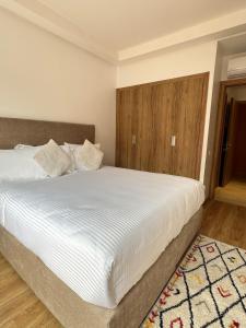 Noria Golf Poolside Garden Flat