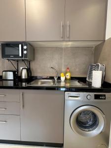 Noria Golf Poolside Garden Flat