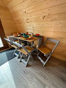 Reservoir View Glamping Pod