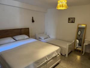 1881 Otel