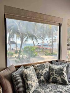 Holiday Time Le Reve Beach House & Casita