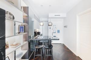 Easylife - Milano - Medici 5 P2D - Duomo