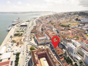 Modern 41BR with Art & Tagus River Views