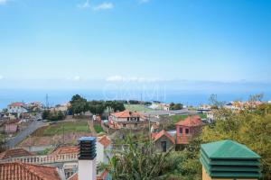 Natis House by GALMI