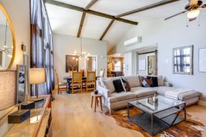 Townhome Near Dtwn Flagstaff Grill, Golf and Relax!