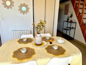 Appartements Le Rivage - Vue Ocean - Terrasse - Plages - GR34 : photos des chambres