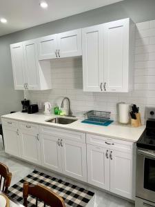 Sprawling 8BR Home - Ideal for Large Groups