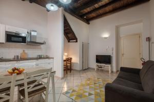 Entu e Mari - Grecu img7