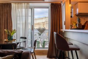 Views of Palace of the Parliament 3BR Safari Design