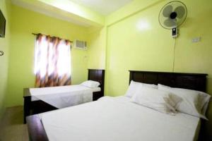 Luis Bay Travellers Lodge Coron