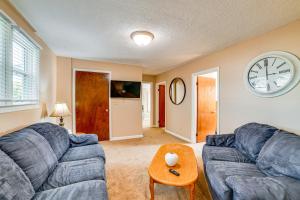 Less Than 2 Mi to SUNY Cortland Unit with Private Parking