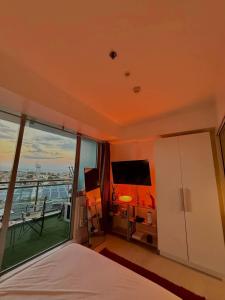 Room at SM Bicutan GJ