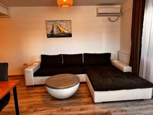 RoApart B2 Home Apartamente 2 și 3 camere terase spațioase vedere si parcare