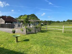 Countryside Barn Close to Kent Vineyards