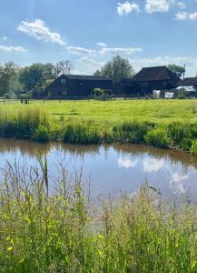 Countryside Barn Close to Kent Vineyards