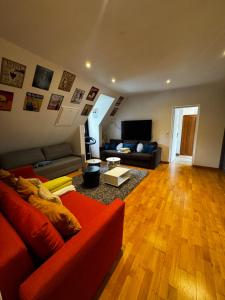 Maisons de vacances L-Etincelle villa 14 pers, piscine jacuzzi, sauna : photos des chambres
