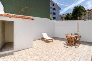 HostWise - Traditional House with Terrace