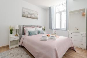 HostWise - Traditional House with Terrace