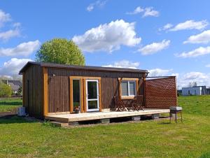 Cozy cabin with hot tub or sauna